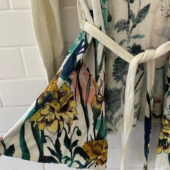 Moth Sweaters - Moth (Anthro) Floral Cardigan